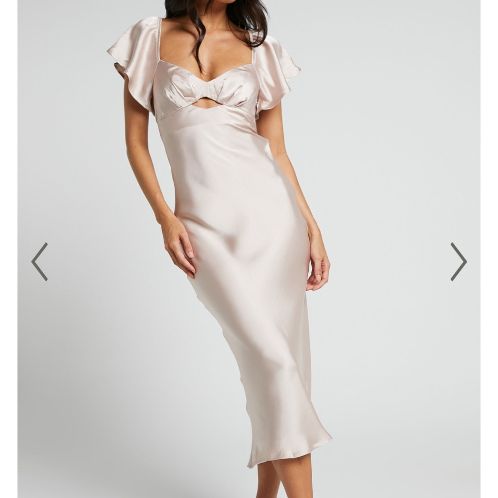 Showpo EMBERLYNN MIDI DRESS FLUTTER SLEEVE CUT OUT SATIN DRESS IN CHAMPAGNE